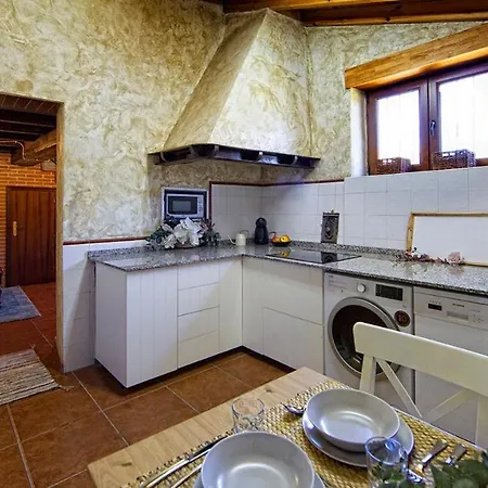 Сasa de vacaciones Rurales La Partera De Somao Somado